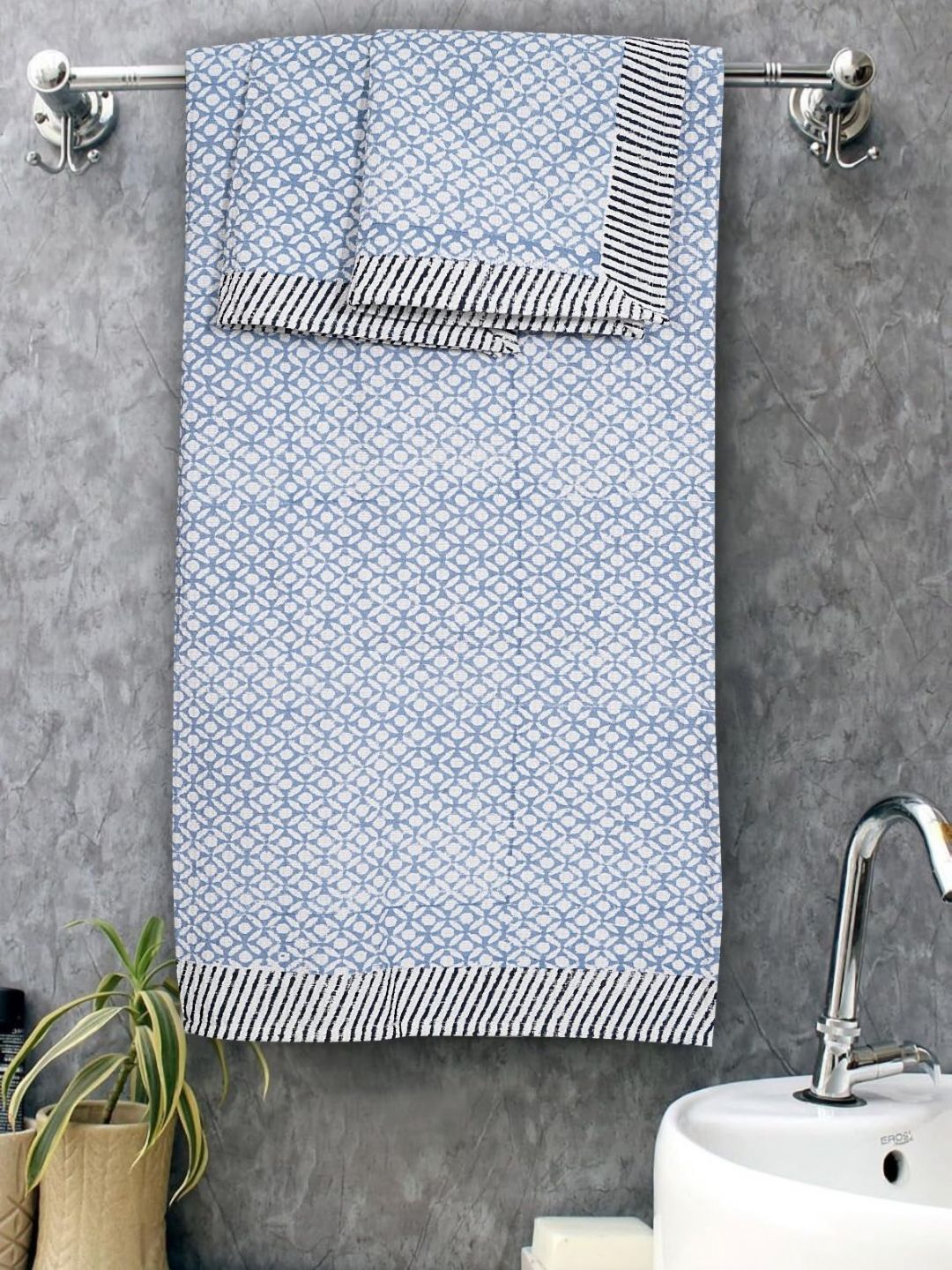 LIVING ROOTS Blue & White 3 Pieces Printed Cotton 350 GSM Towel Set-image-36
