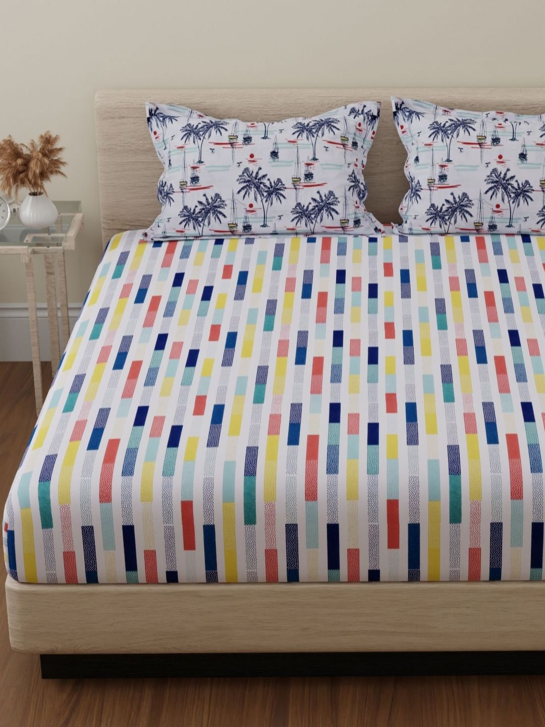 Huesland by Ahmedabad White Abstract Cotton 144 TC Double Queen Bedsheet Set-2.44mx2.23m-picture-10