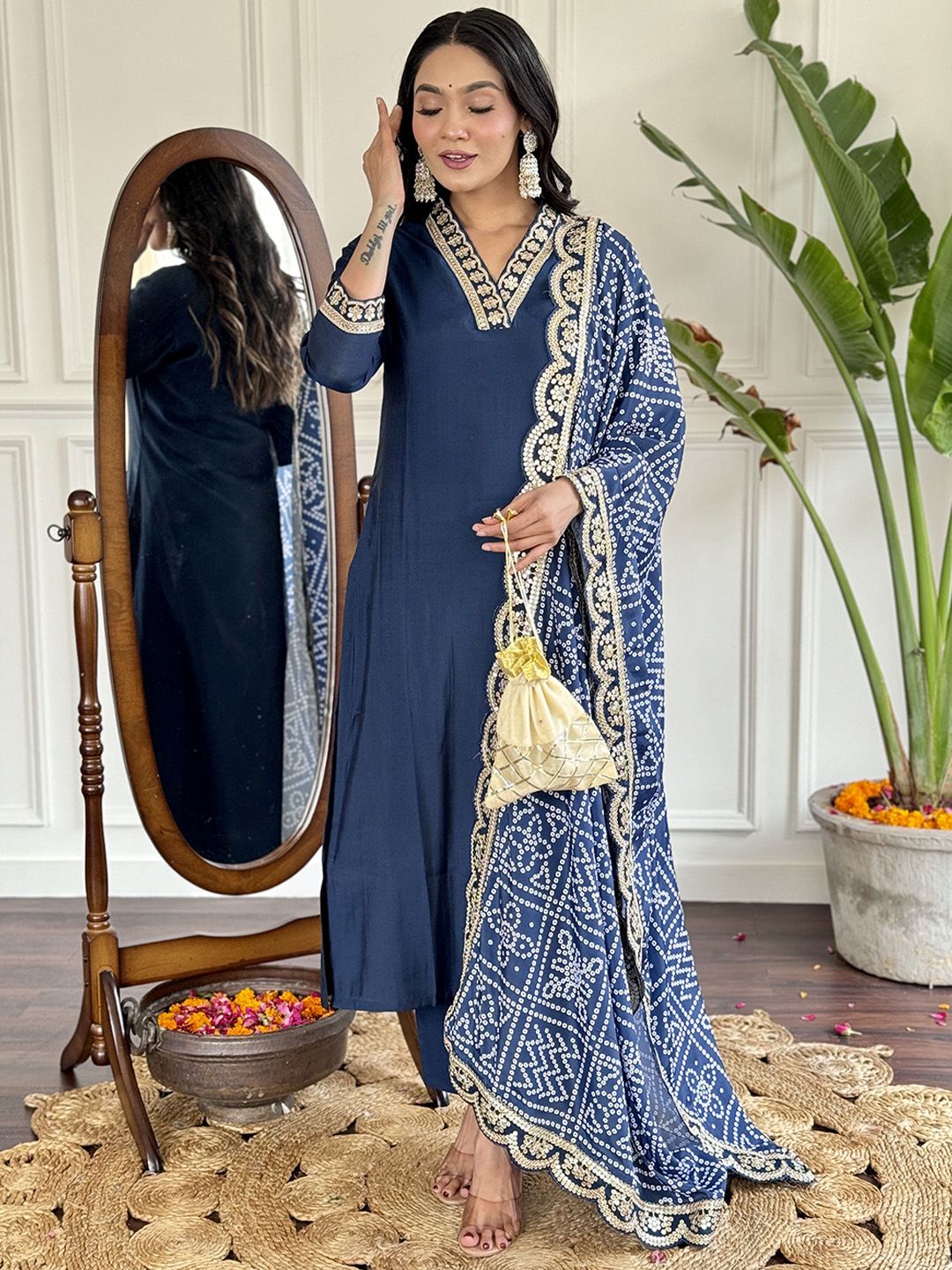 URMIR FASHION Women Floral Embroidered V-Neck Straight Kurta with Trousers & Dupatta