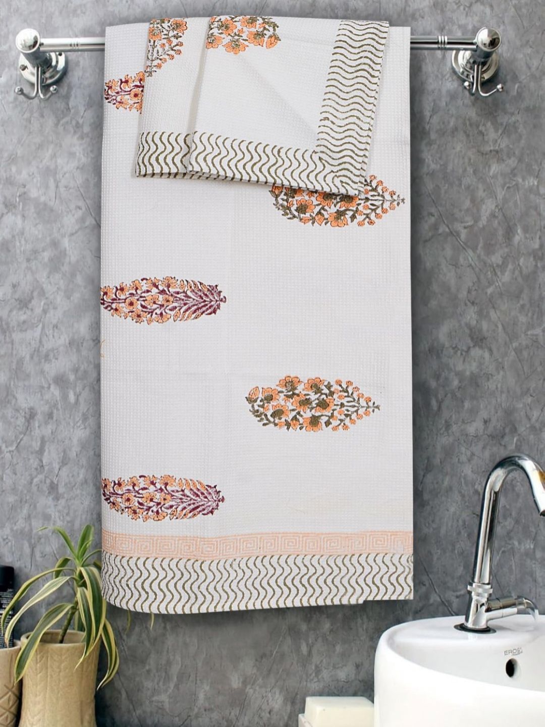 LIVING ROOTS White & Orange 3 Pieces Printed Cotton 350 GSM Towel Set-image-27