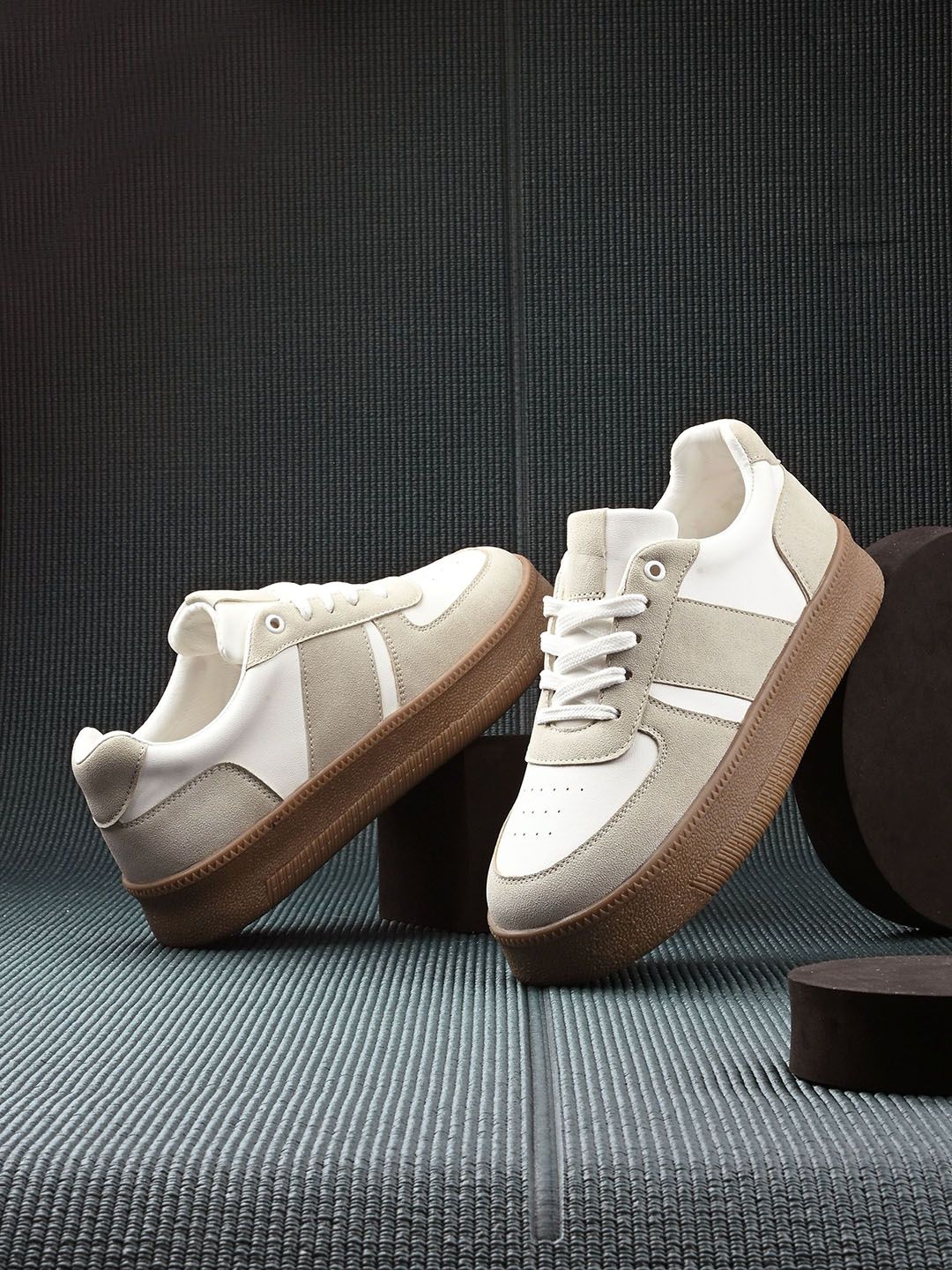 The Roadster Lifestyle Co Women Color-Blocked Lace-Up Casual Sneakers-picture-55