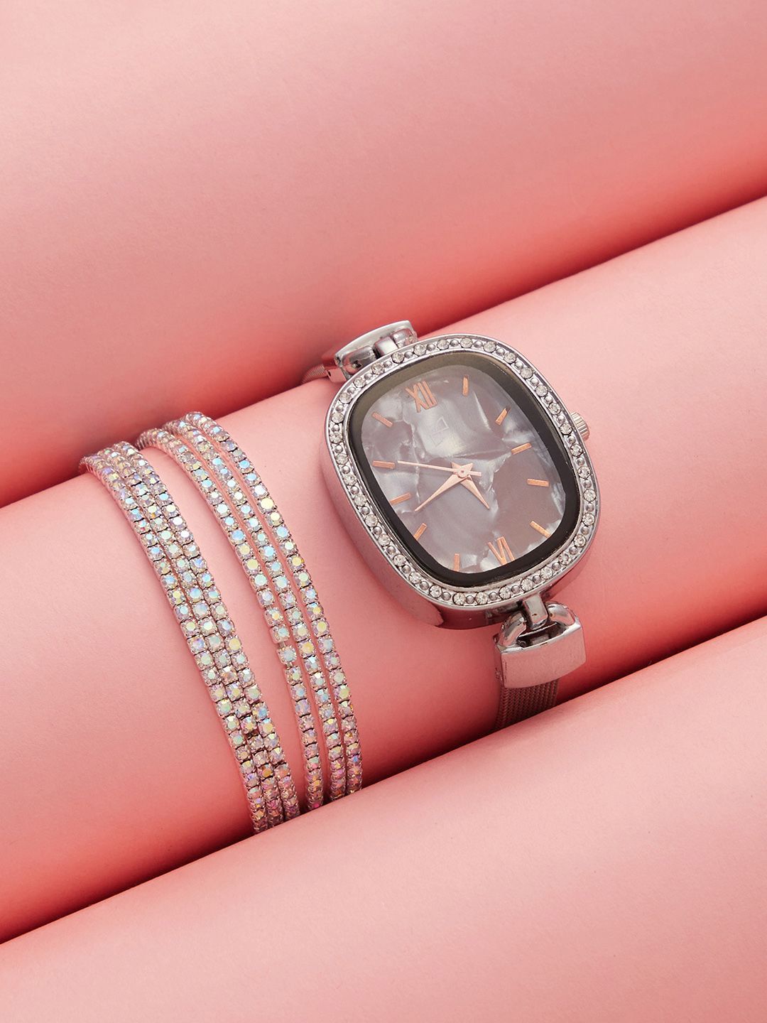 HAUTE SAUCE by Campus Sutra Women Set Of Textured Square Watch & Bracelet SSM25_HSWB5122-image-0