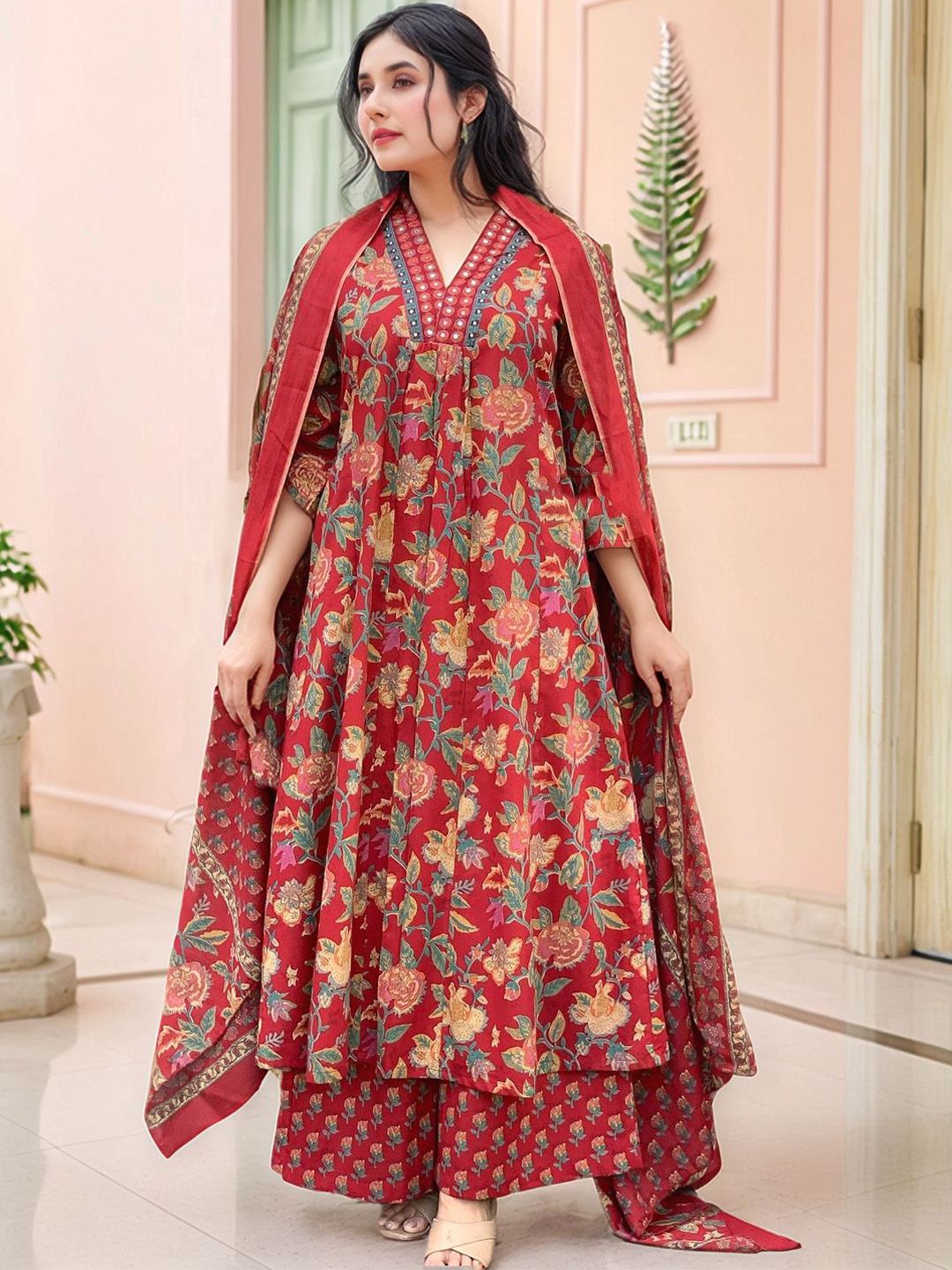GoSriKi Women Floral Printed V-Neck Kurta with Palazzos & Dupatta