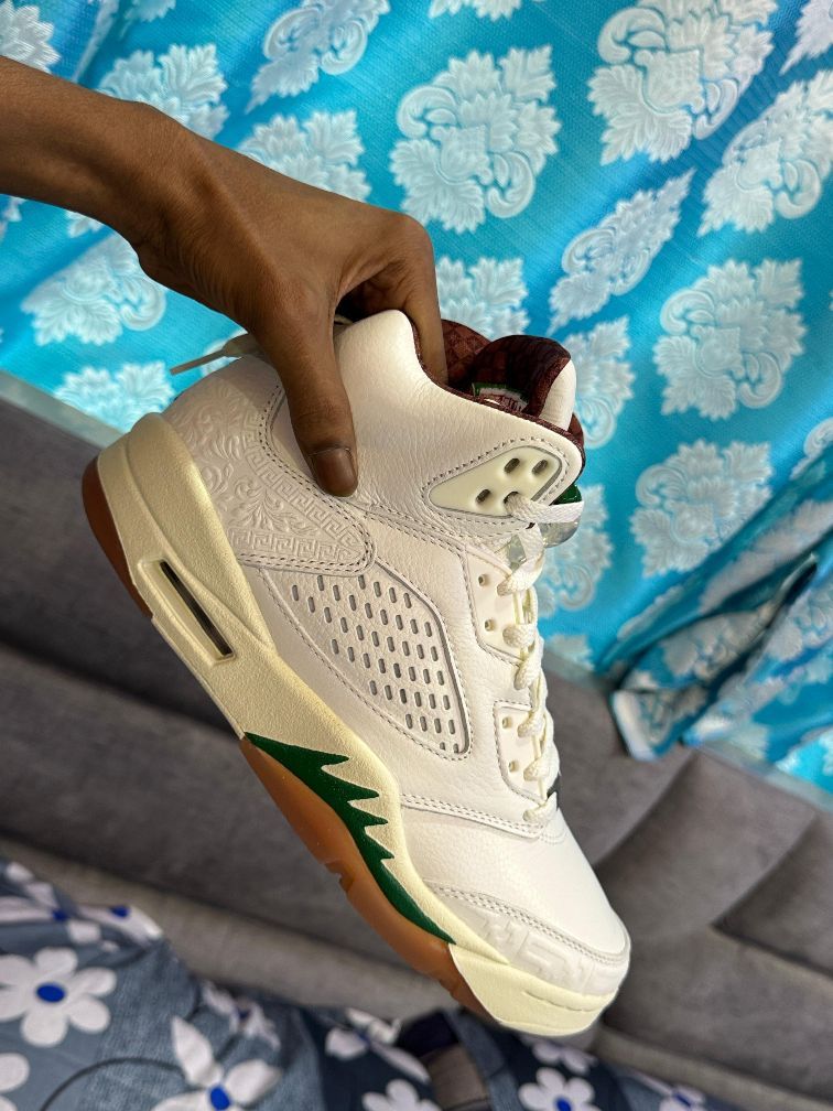 シューズ(男性用) AIR JORDAN 5 RETRO SP NIKEgolf シューズ(男性用) AIR JORDAN 5 RETRO SP NIKEgolf 楽天市場】【送料