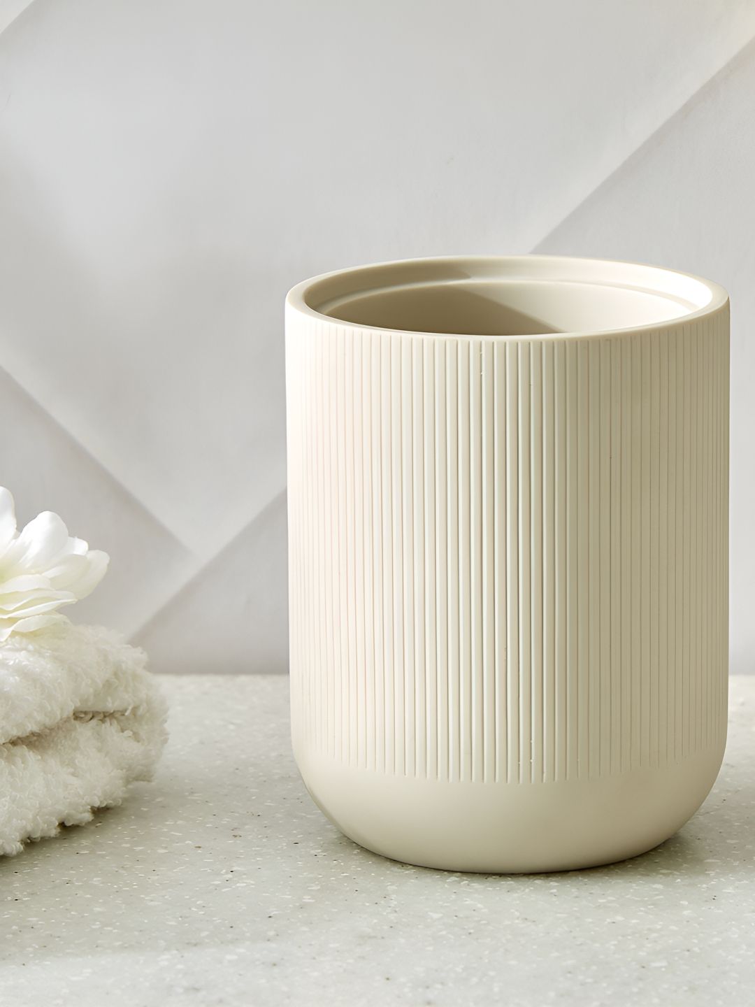 Home Centre White Striped Opulence Eddie Polyresin Holder-picture-23