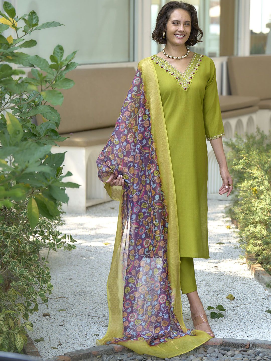 Women Woven Design Kurta with Trousers & Dupatta