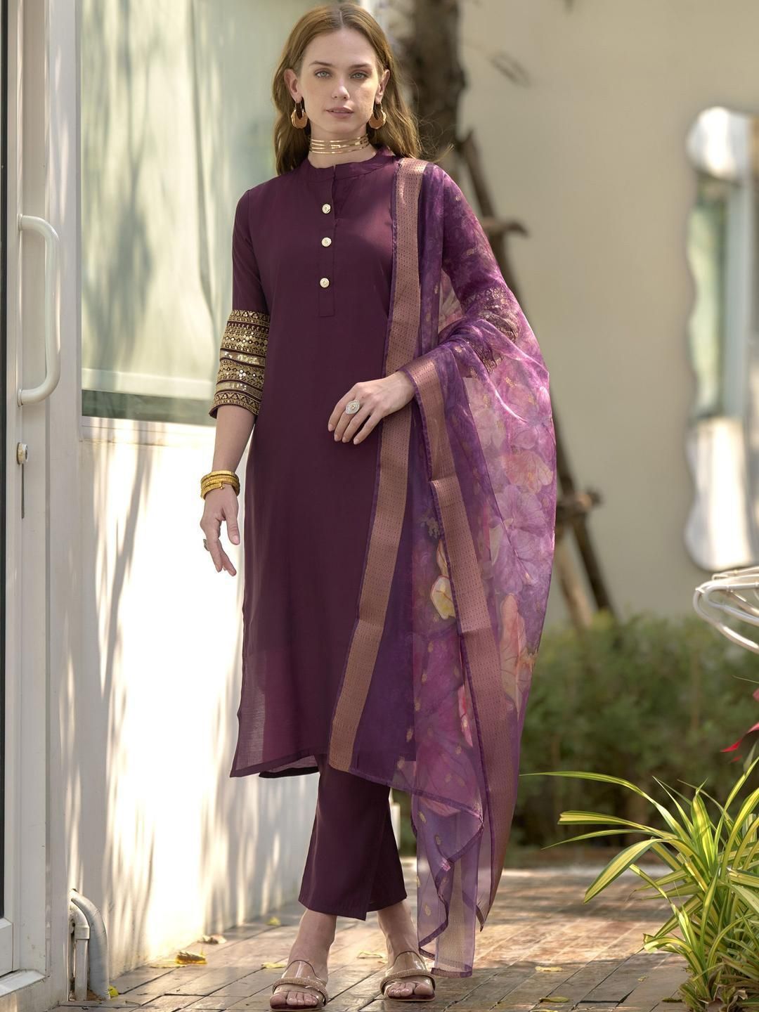 Women Solid Kurti with Trousers & Dupatta