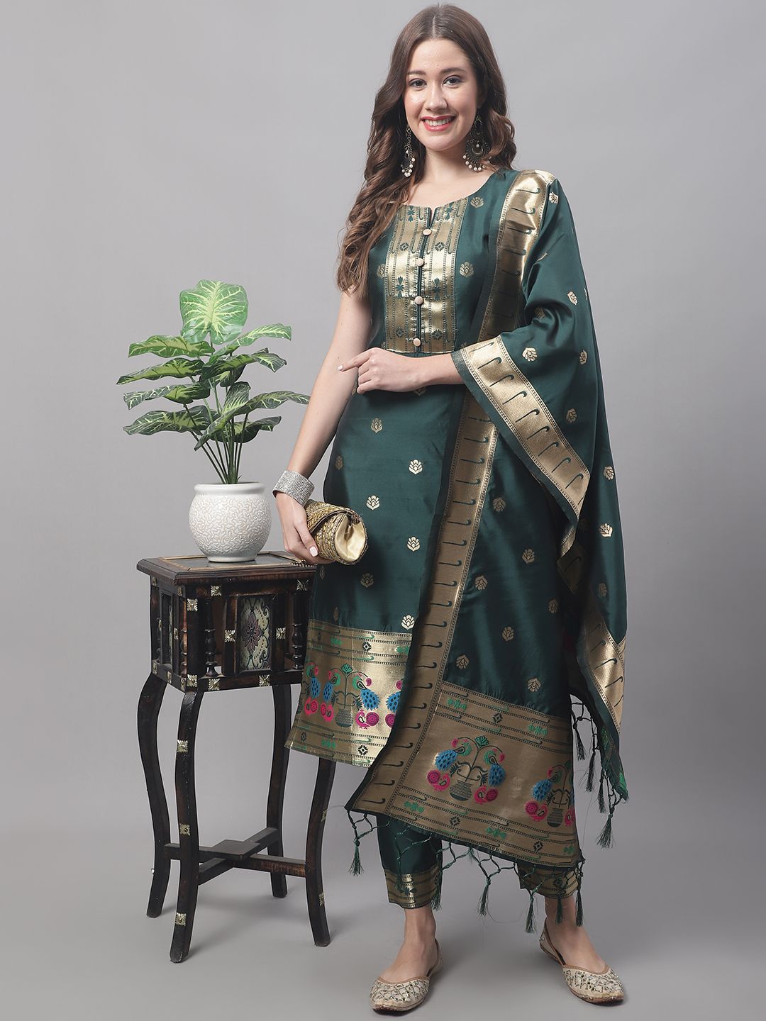 Women Ethnic Motifs Printed Kurta with Trousers & Dupatta