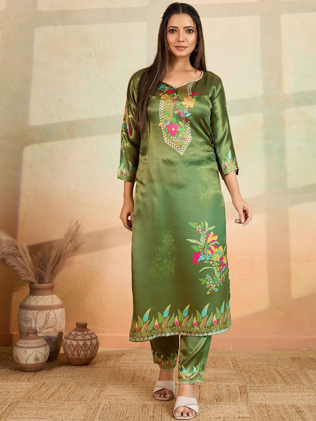 Women Basket Women Printed Satin Regular Kurta with Trousers