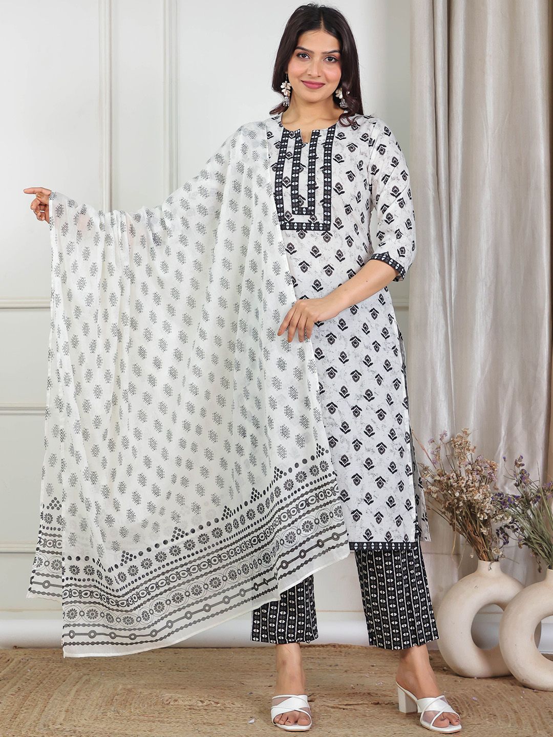 Aramya Floral Printed Round Neck Pure Cotton Straight Kurta With Trousers & Dupatta