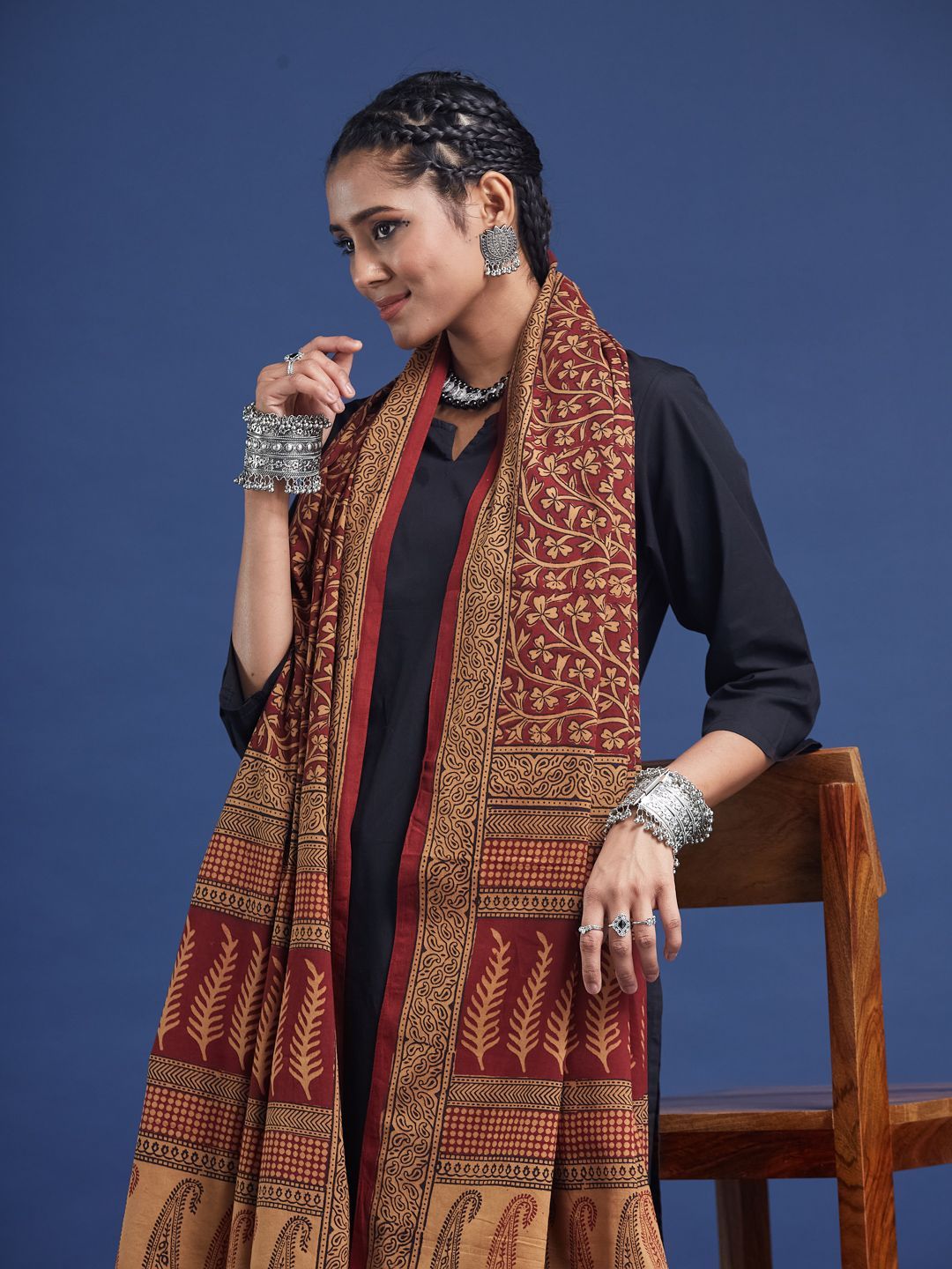 Taavi Bagh Hand Block Printed Pure Cotton Dupatta-picture-29