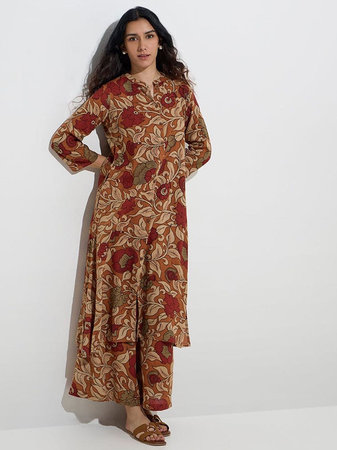 Charnest Floral Printed Mandarin Collar Straight Kurta With Palazzos
