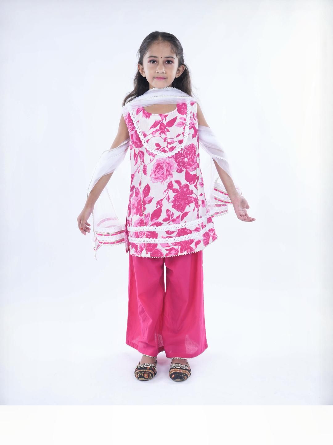 FabJunior Girls Floral Printed Regular Pure Cotton Kurta set-picture-47