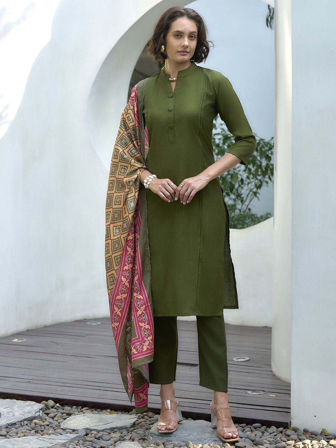 Women Solid Kurta with Trousers & Dupatta