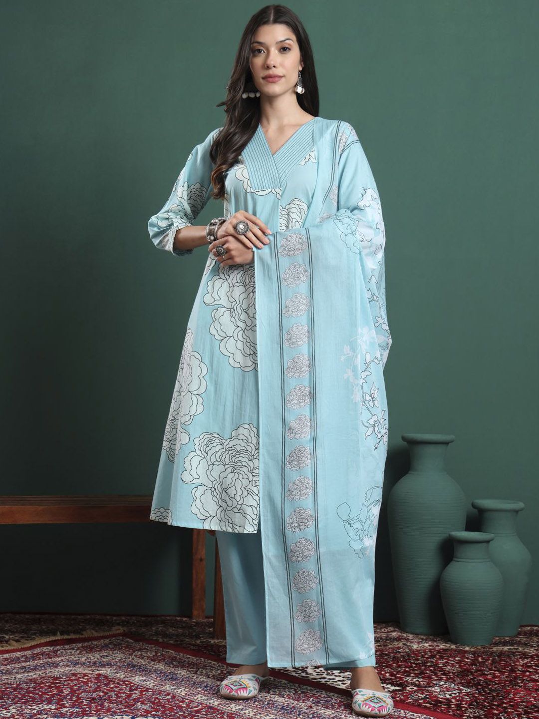 Yufta Women Floral Printed Regular Pure Cotton Kurta with Trousers & With Dupatta