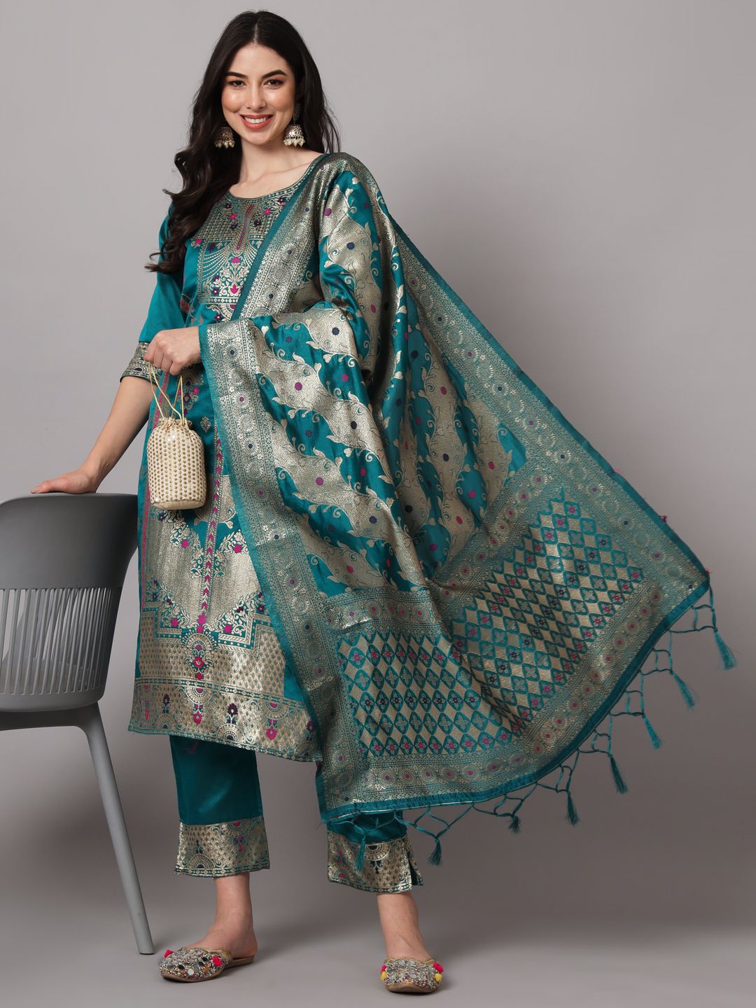 VredeVogel Women Woven Design Kurta with Trousers & Dupatta