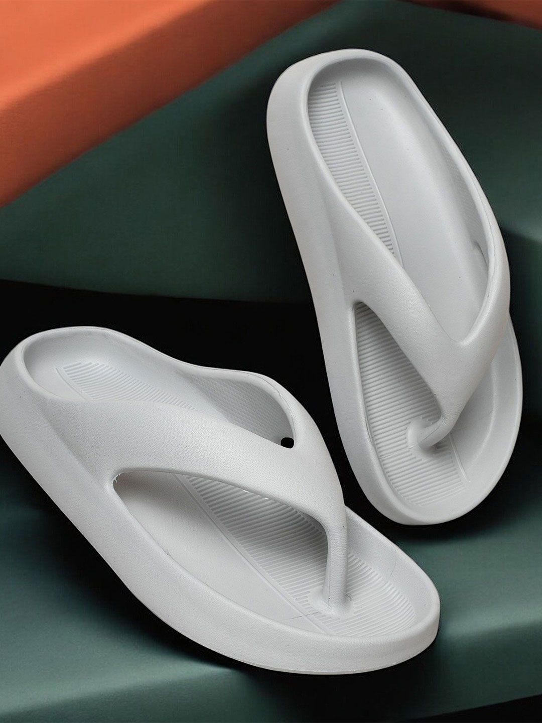 FEEL TIME Men Self Design Clogs-picture-22