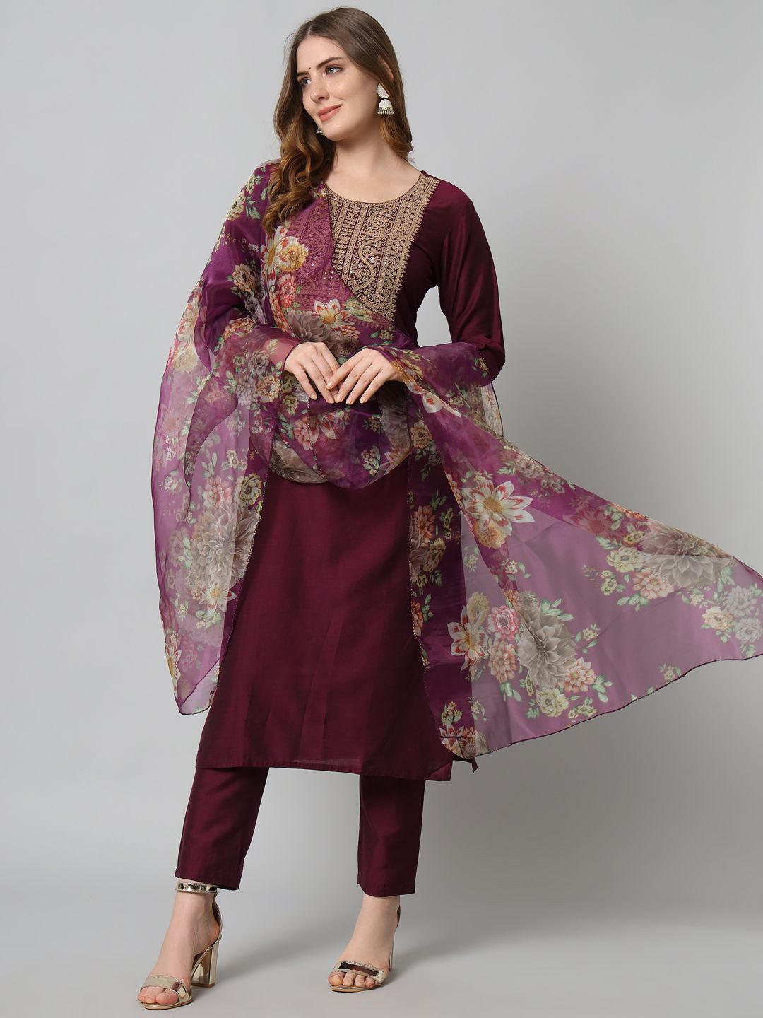 VredeVogel Women Floral Embroidered Kurta with Trousers & Dupatta