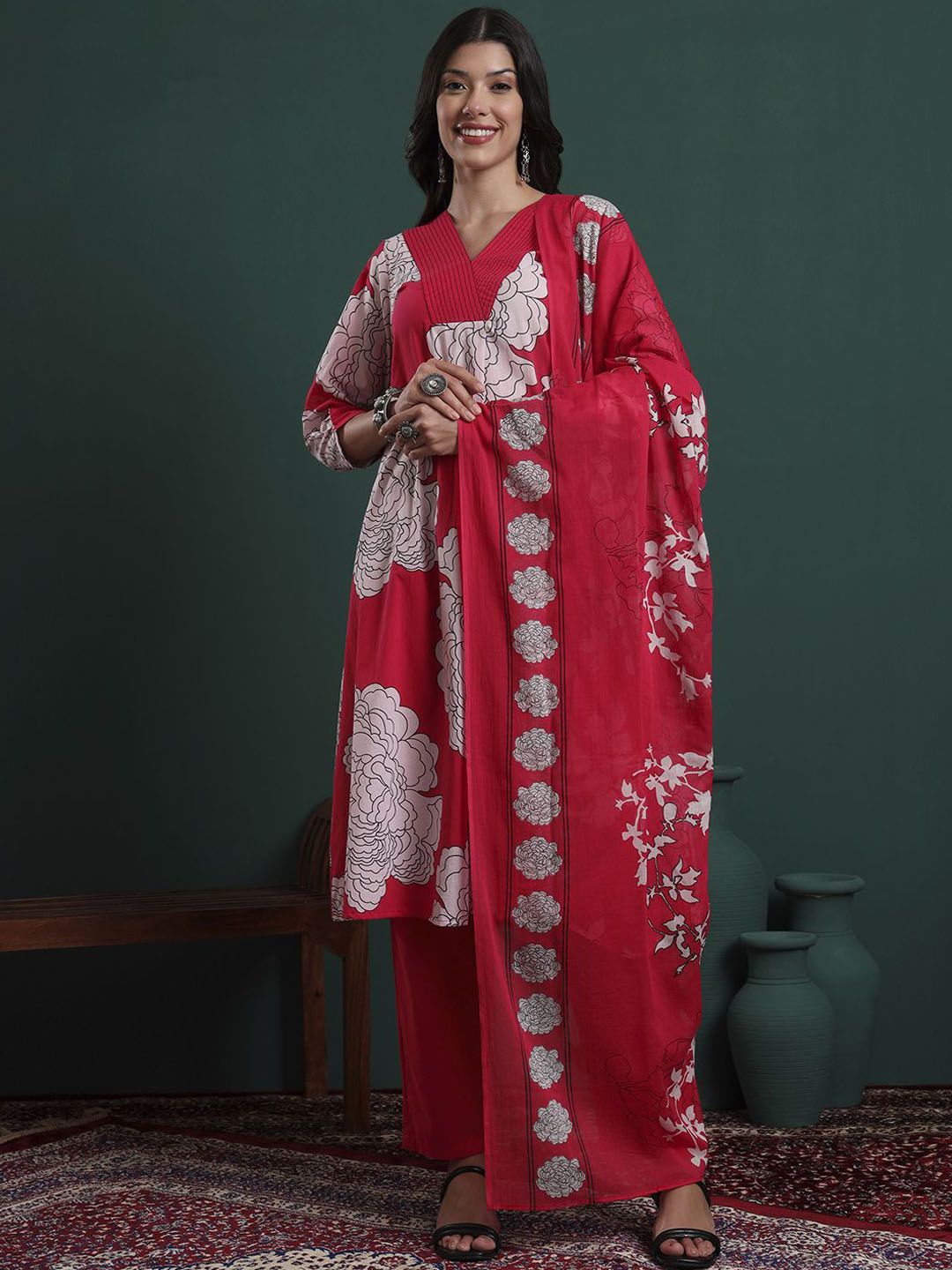 Yufta Women Floral Printed Pure Cotton Kurta with Trousers &  Dupatta
