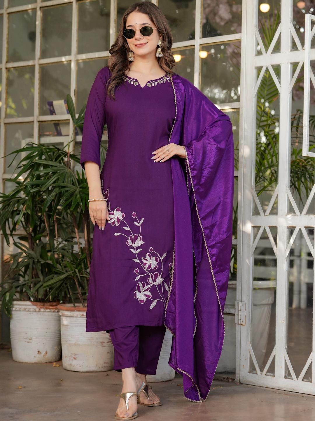 CaniBani Women Floral Embroidered Thread Work Kurta with Trousers & Dupatta