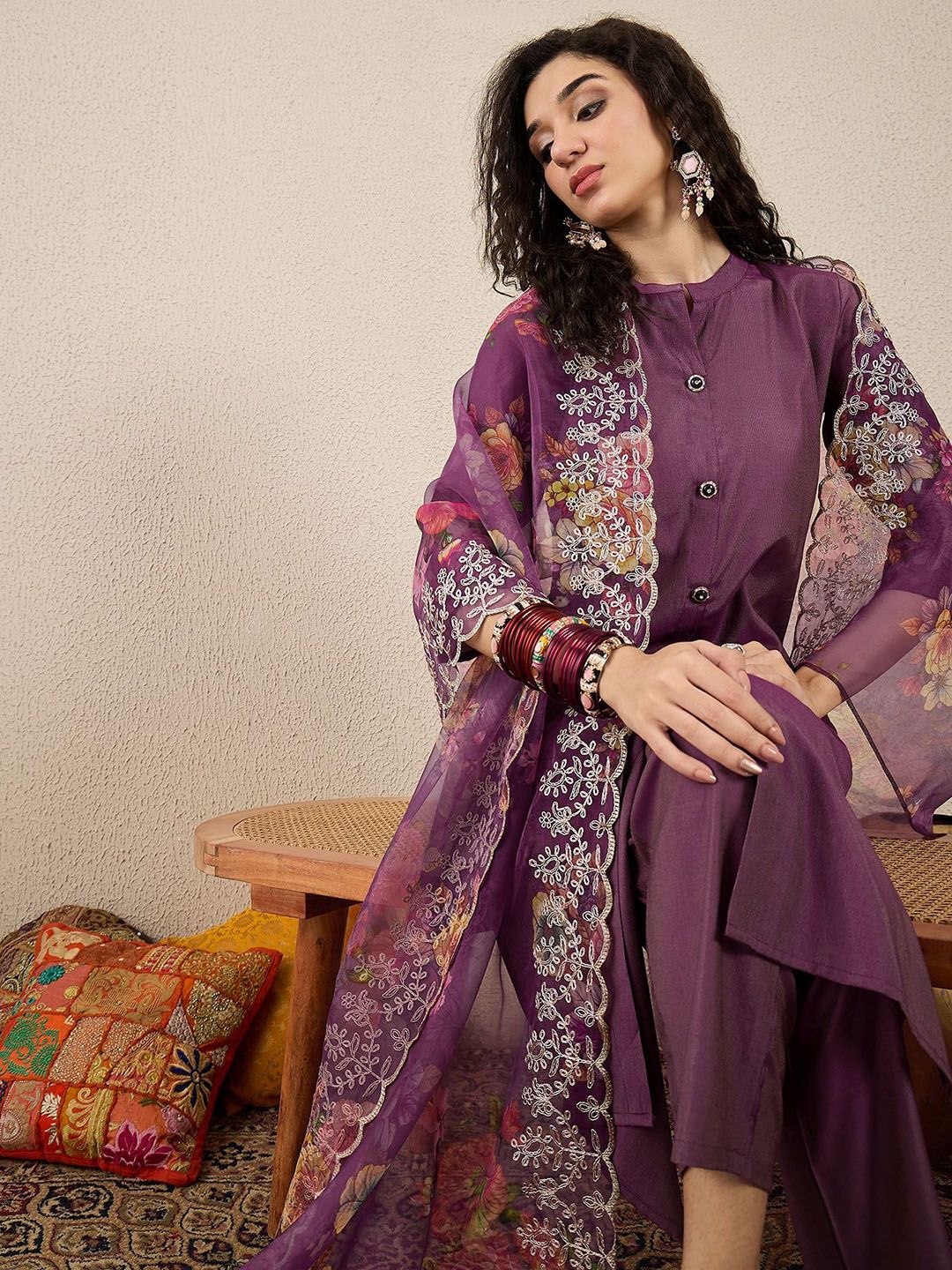VredeVogel Women Solid Kurta with Trousers & Dupatta