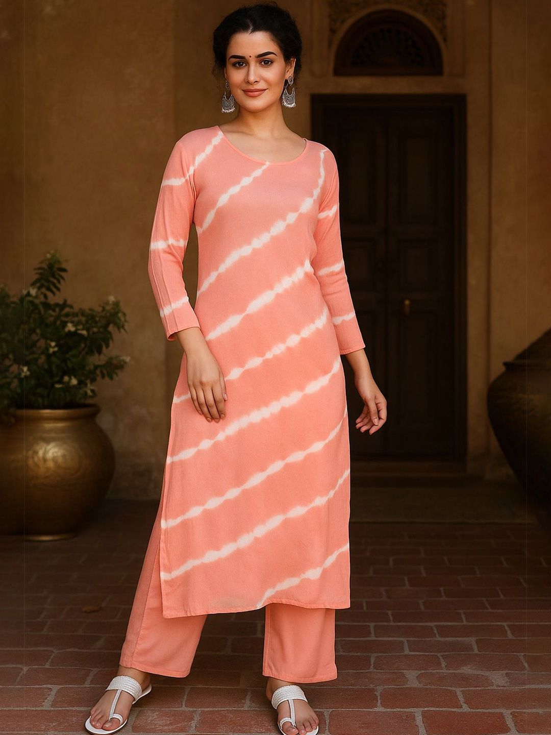 Maaesa Women Striped Straight Kurta with Palazzos