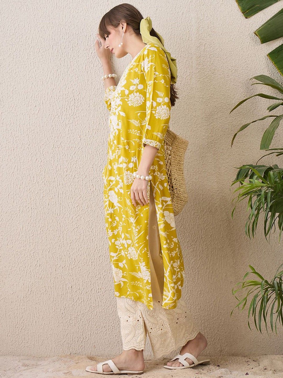Women Multicolor Rayon Floral Printed & Embroidered Kurta with pant & dupatta Luxury