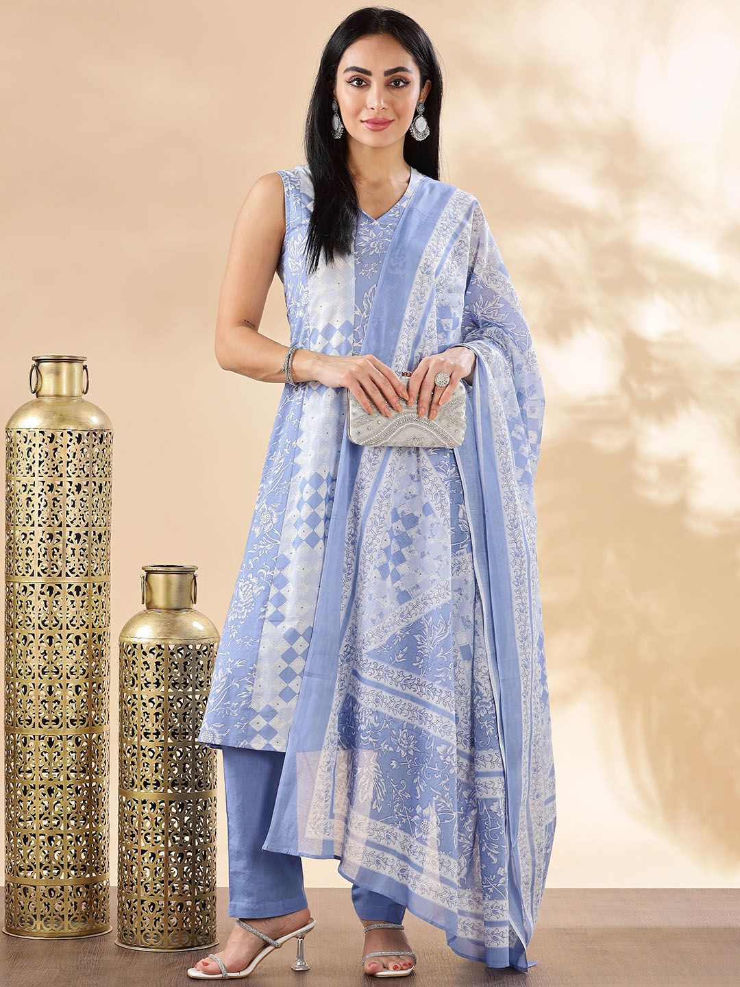 Anouk Floral Printed Sleeveless Panelled Pure Cotton Kurta With Trousers & Dupatta