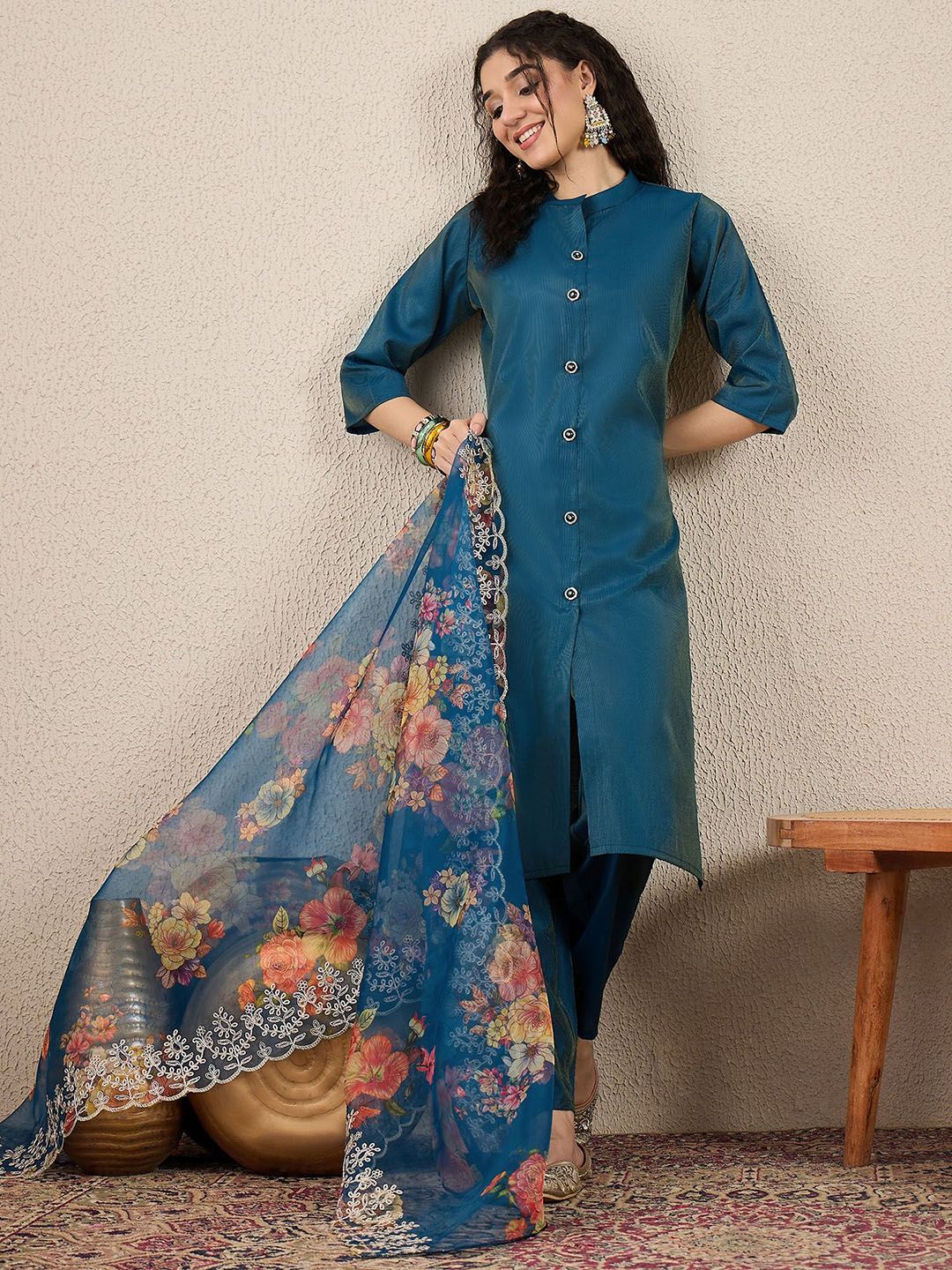 VredeVogel Striped Mandarin Collar Kurta With Trousers & Dupatta