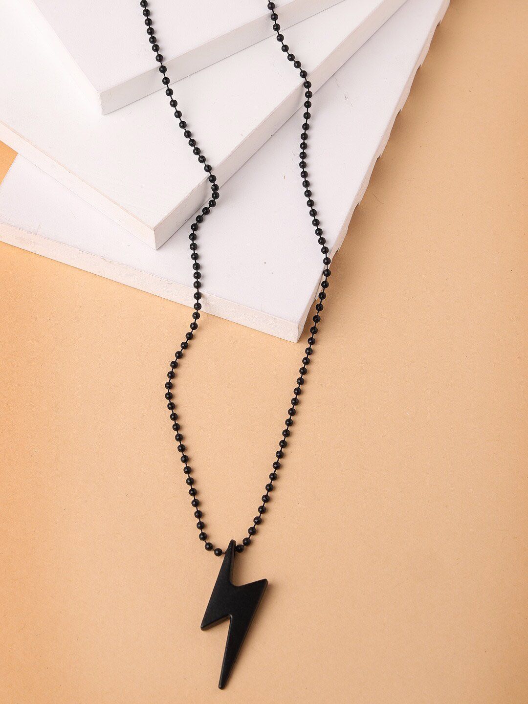 The Roadster Lifestyle Co. Men Flash Pendant With Chain-picture-56