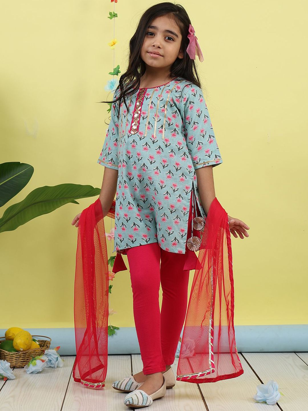 Sangria Girls Printed Pure Cotton Kurti & Leggings With Dupatta-picture-12