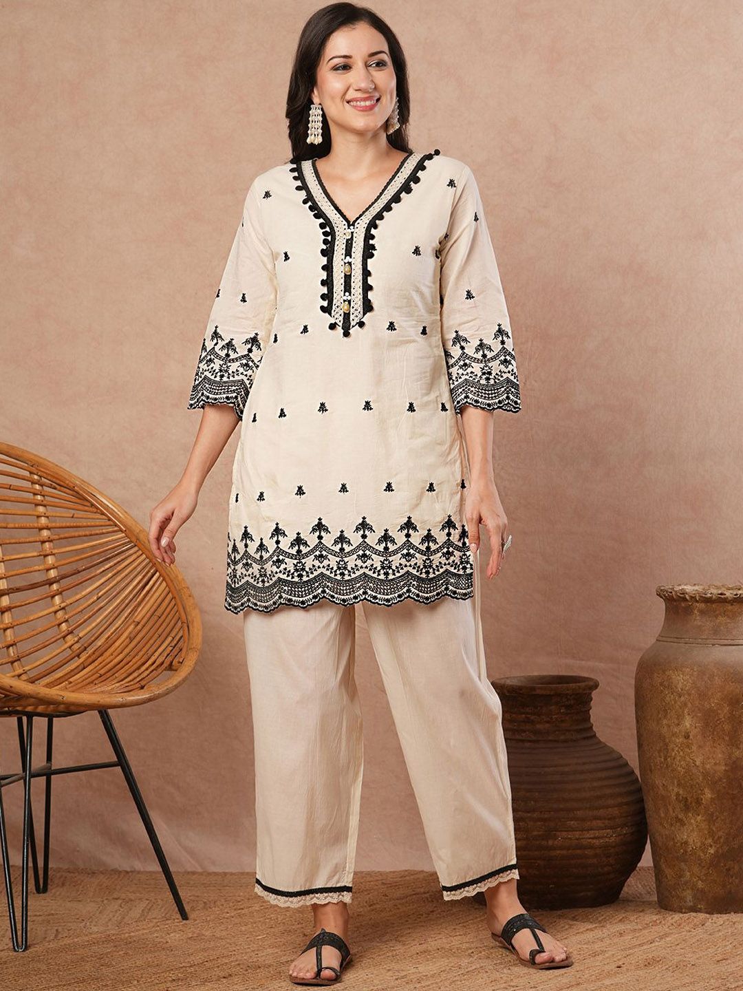 FASHOR Ethnic Motifs Embroidered V-Neck Pure Cotton Straight Kurti With Trousers
