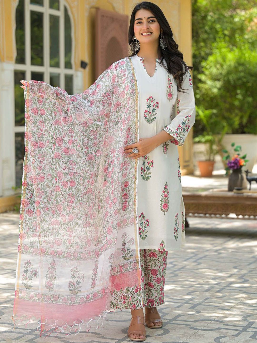 THE FAB FACTORY Floral Printed Mandarin Collar Straight Kurta With Palazzo And Dupatta