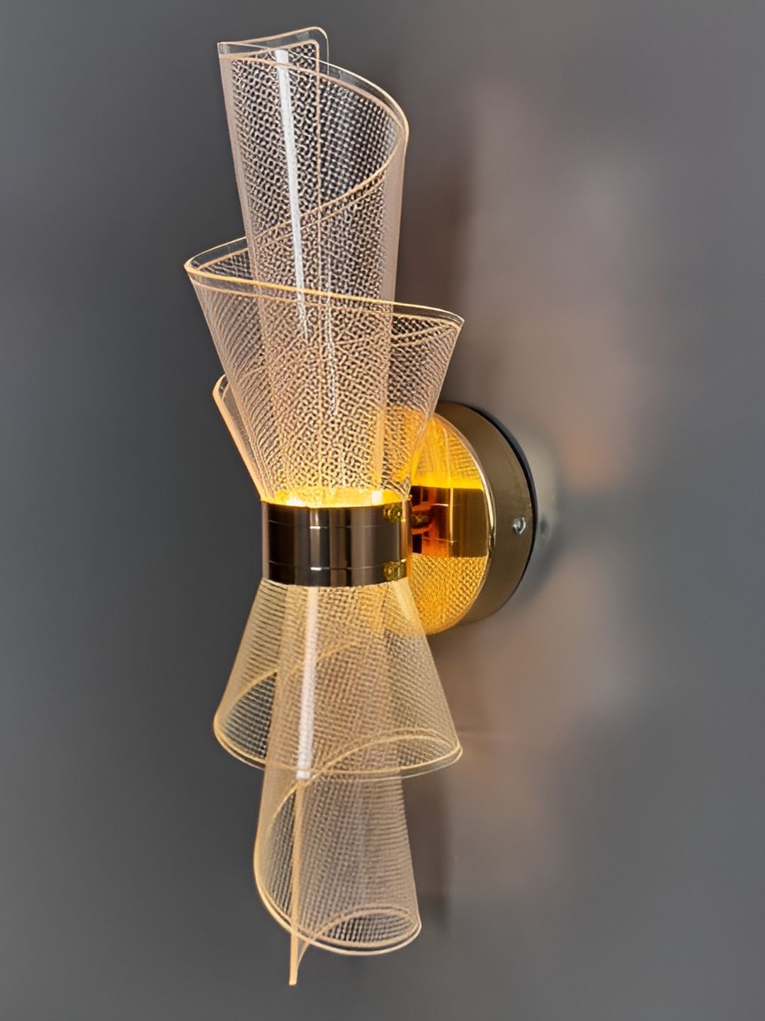 GAUVIK Gold-Toned Acrylic Contemporary Abstract 3 Different Color Mode Changing Wall Lamp-image-44