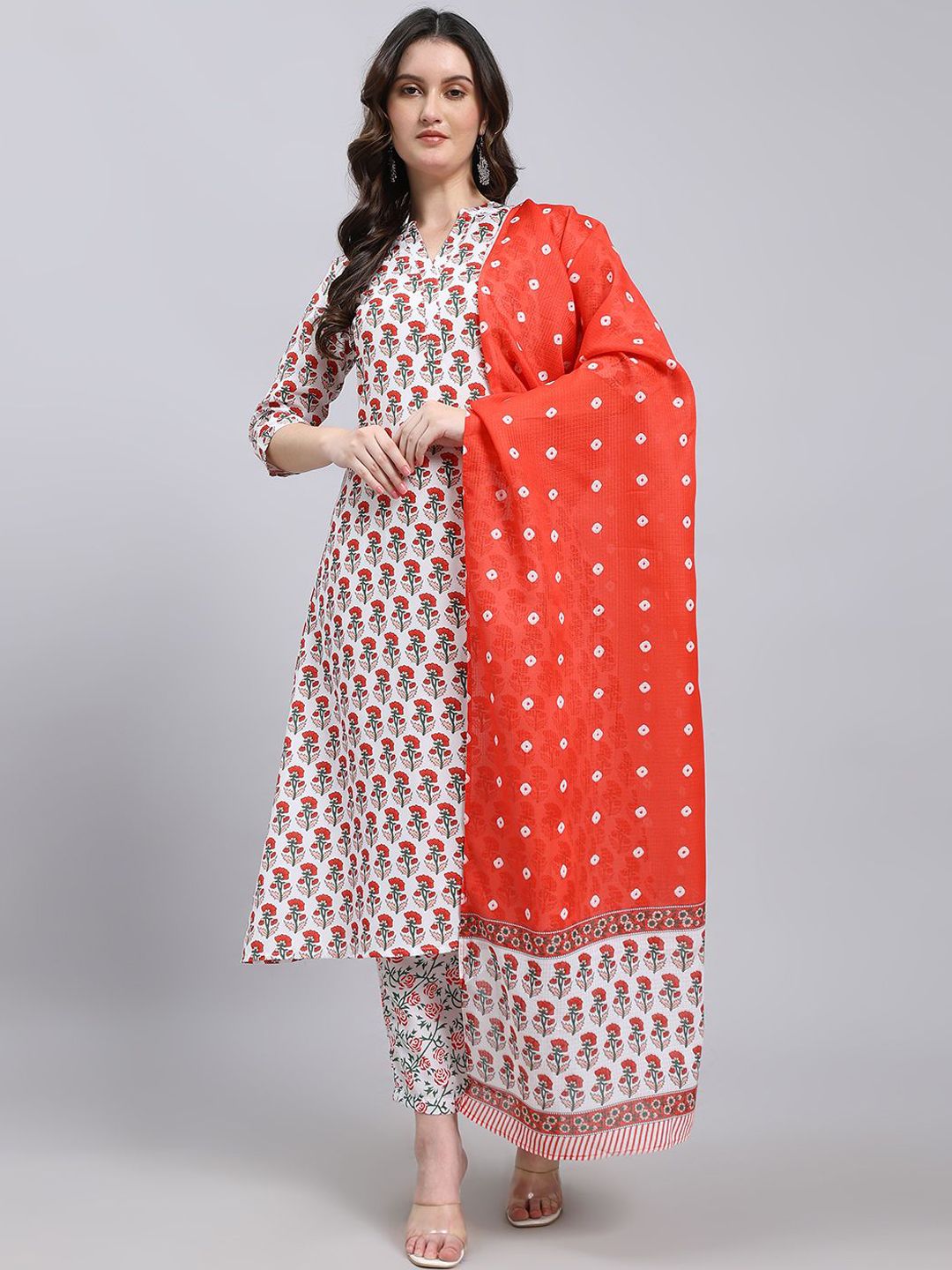 THE FAB FACTORY Floral Printed Mandarin Collar Straight Kurta With Trousers & Dupatta