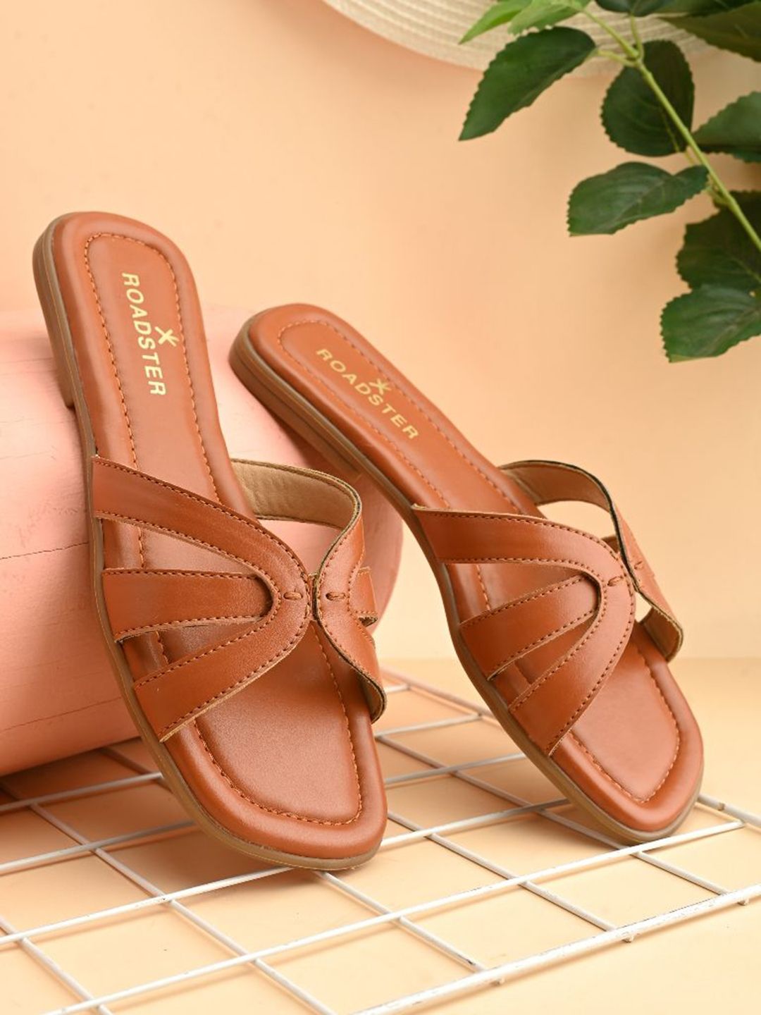 The Roadster Lifestyle Co Women Solid Party Square Shape Open Toe Flats-picture-19