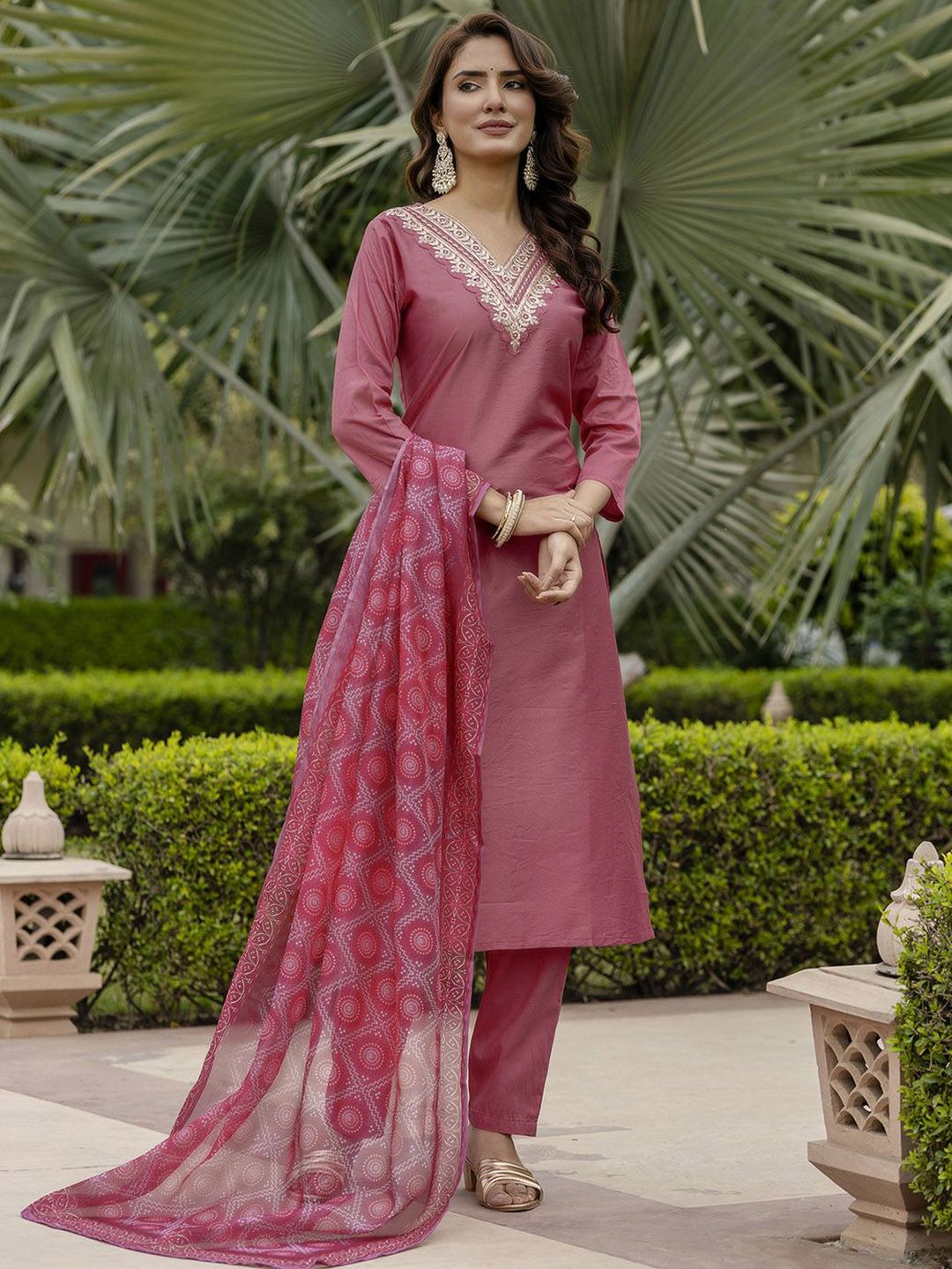 Navlik Women Woven Design Embroidered Kurta with Trousers & Dupatta
