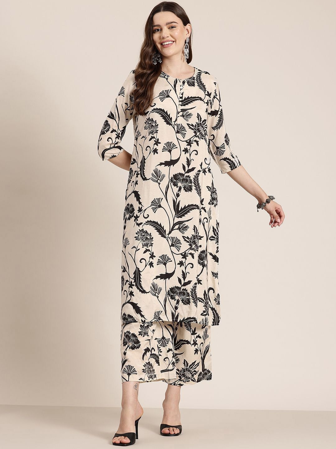 HERE&NOW Women Floral Printed Regular Linen Kurta with Palazzos