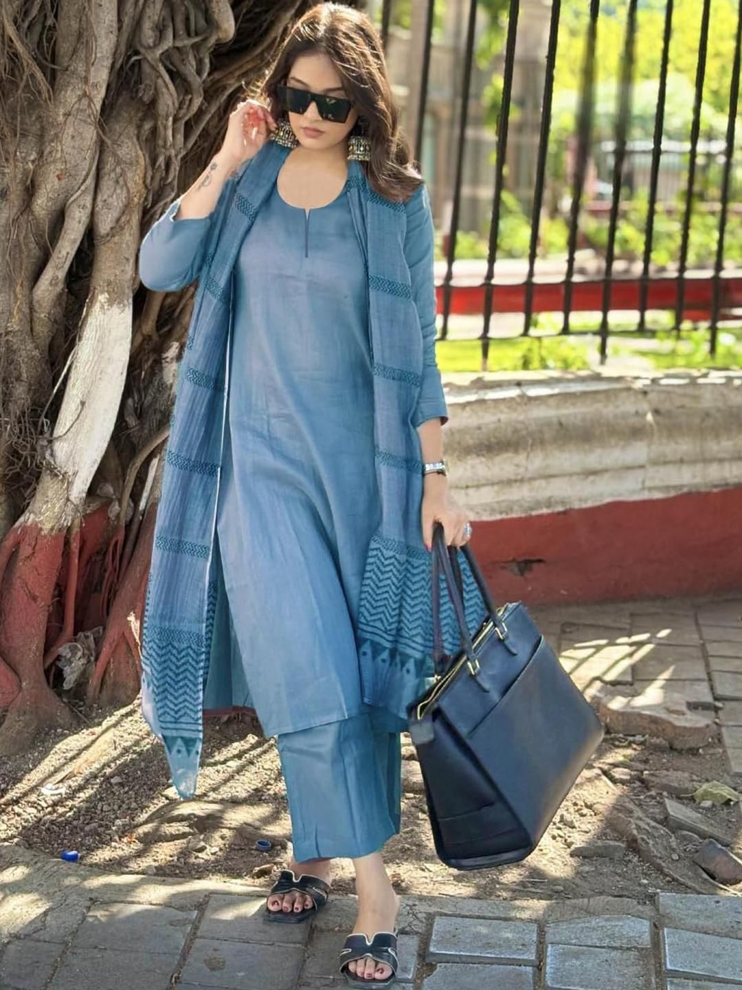 SUPPAR SLEAVE Blue Viscose Rayon Kurta Sets