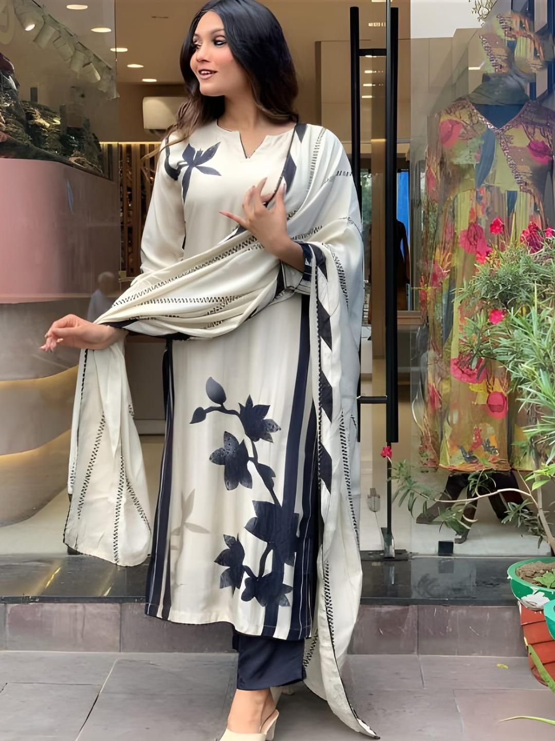 CaniBani Off White Cotton Blend Kurta Sets