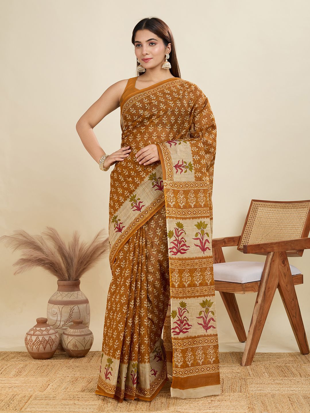 SHANVIKA Ethnic Motifs Printed Pure Cotton Saree-picture-10