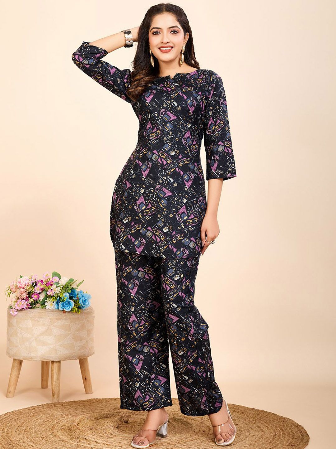 Women Basket Women Floral Printed Kurta with Trousers