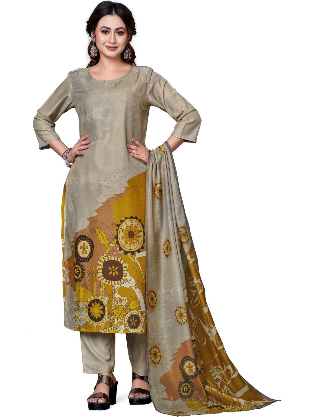 PARVOTSAV Floral Printed Kurta with Trousers & Dupatta