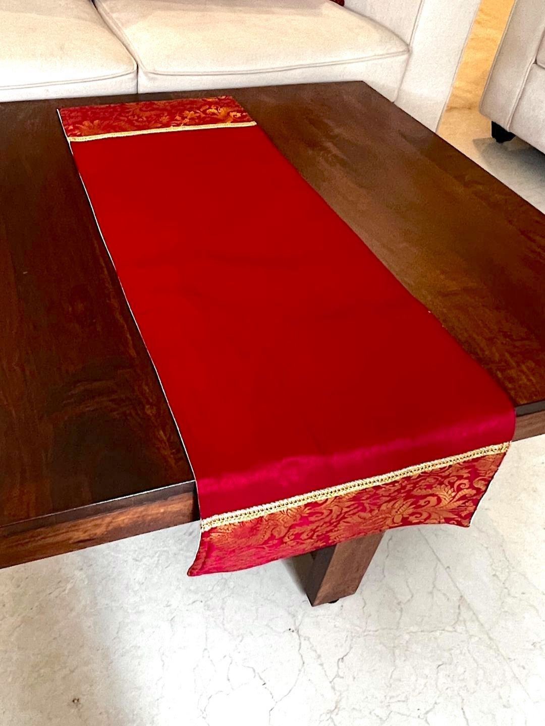 PILOVILO Maroon Embroidery Banarasi Small Runner