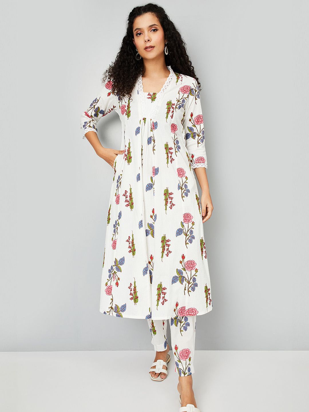 max Women Floral Printed Regular Pure Cotton Kurta with Trousers
