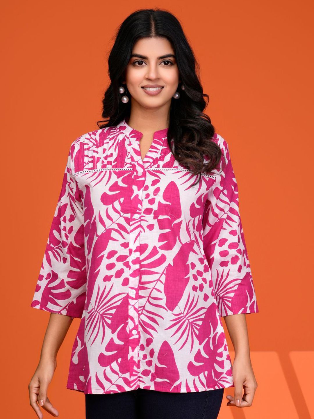 Kaftanize Womenbold leaf print ladder lace detailed short kurti-picture-49