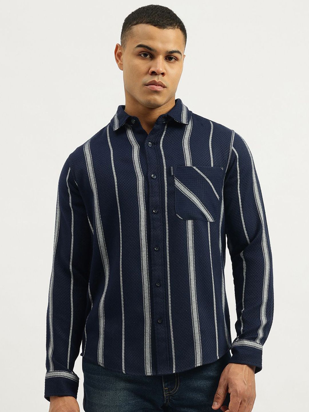 United Colors of Benetton Men Vertical Striped Spread Collar Casual Shirt-picture-30