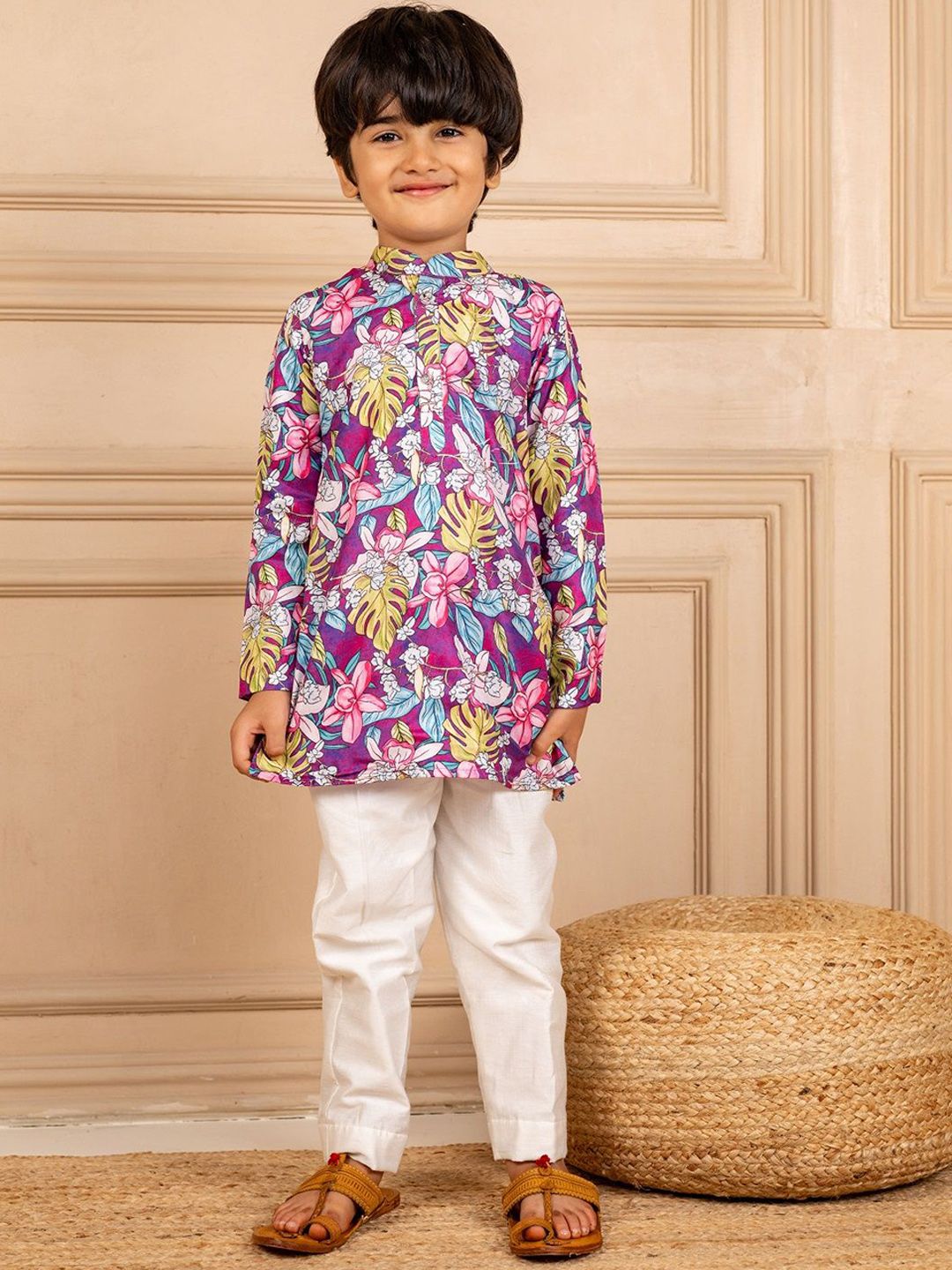 Jilmil Boys Floral Print Regular Kurti with Trousers-picture-14