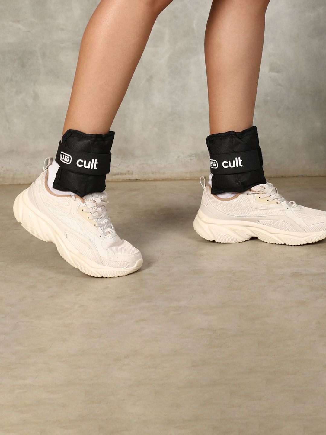 CULT 2-Pcs Ankle Weight Workout Accessories - 1kg-picture-3