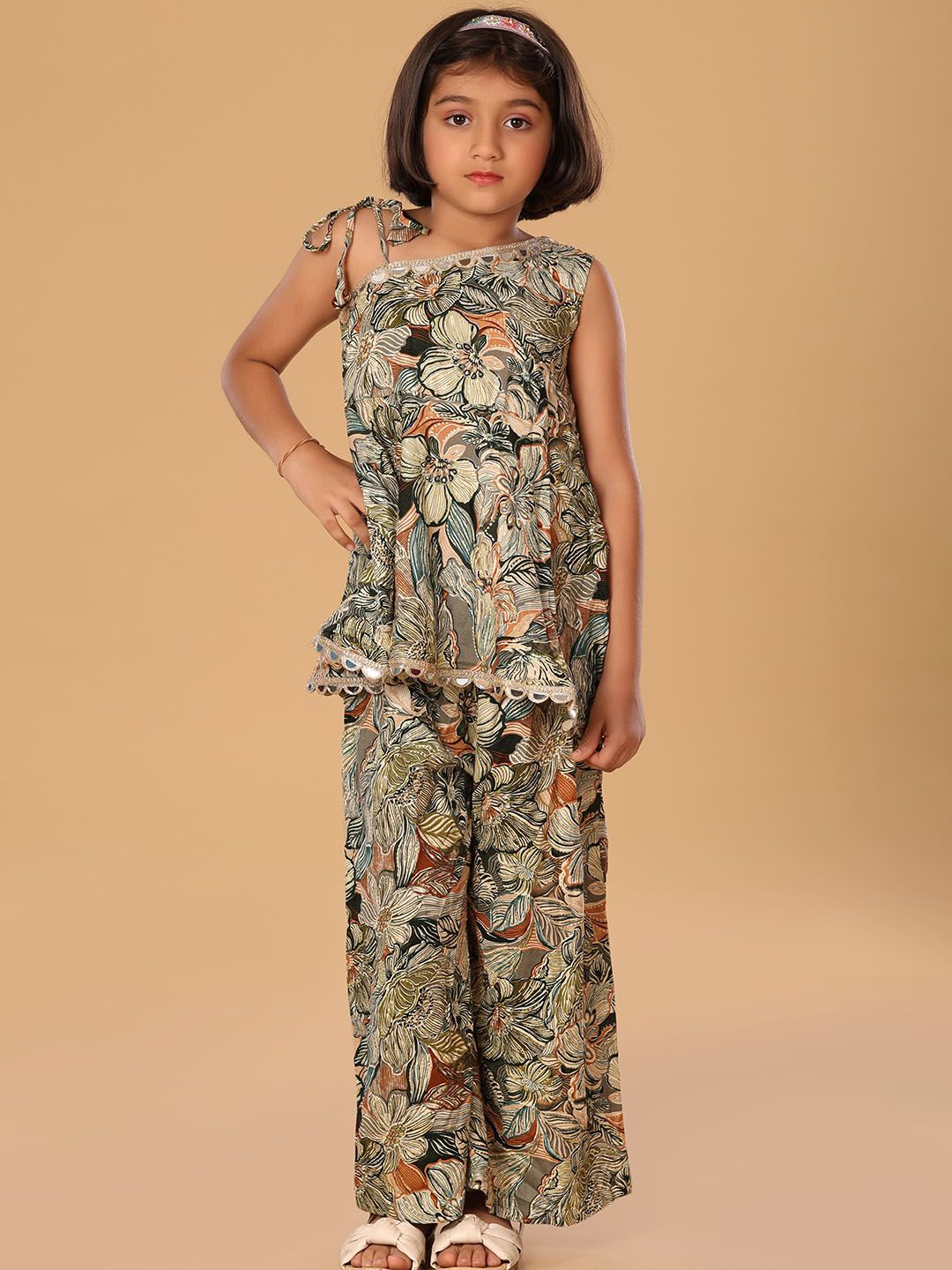 The Mini Trunk Girls Printed Regular Kurti with Palazzos-picture-11